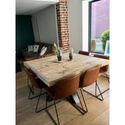 La table carrée